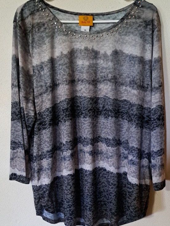 Studio Works Tops - Studio Works Gray Striped Scoop Neck Tunic with Stud Detail On Neckline XL